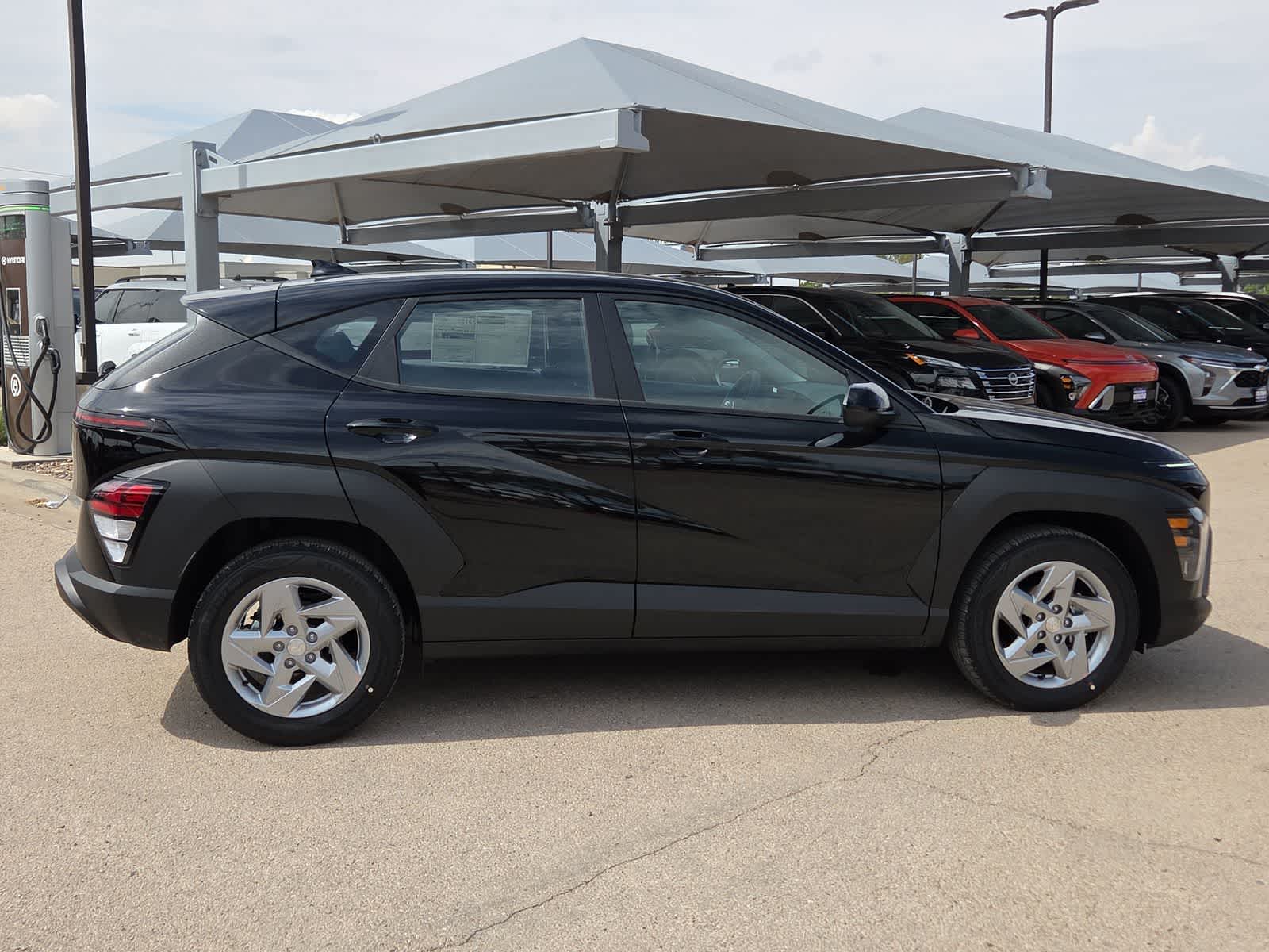 2027 Hyundai KONA SE