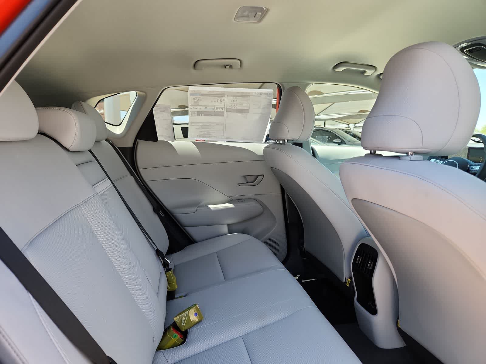 2025 Hyundai KONA SEL