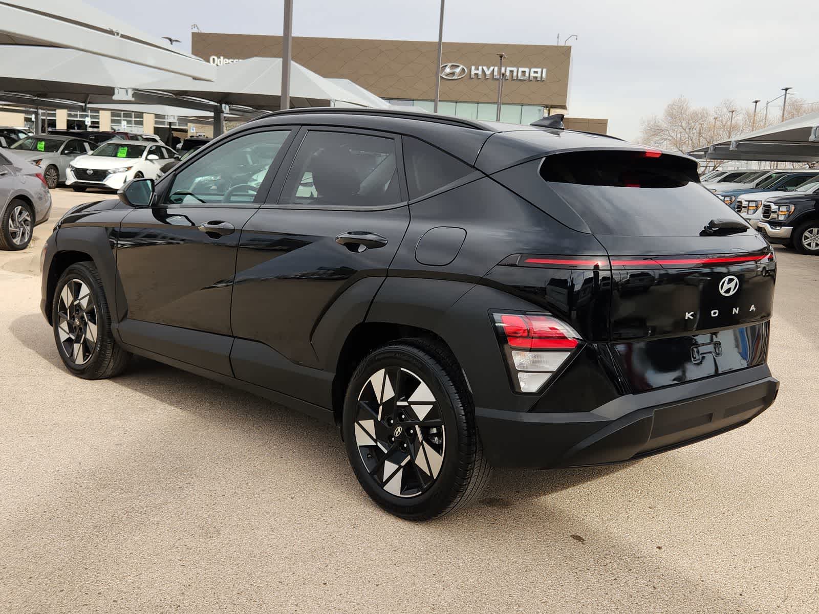 2024 Hyundai KONA SEL