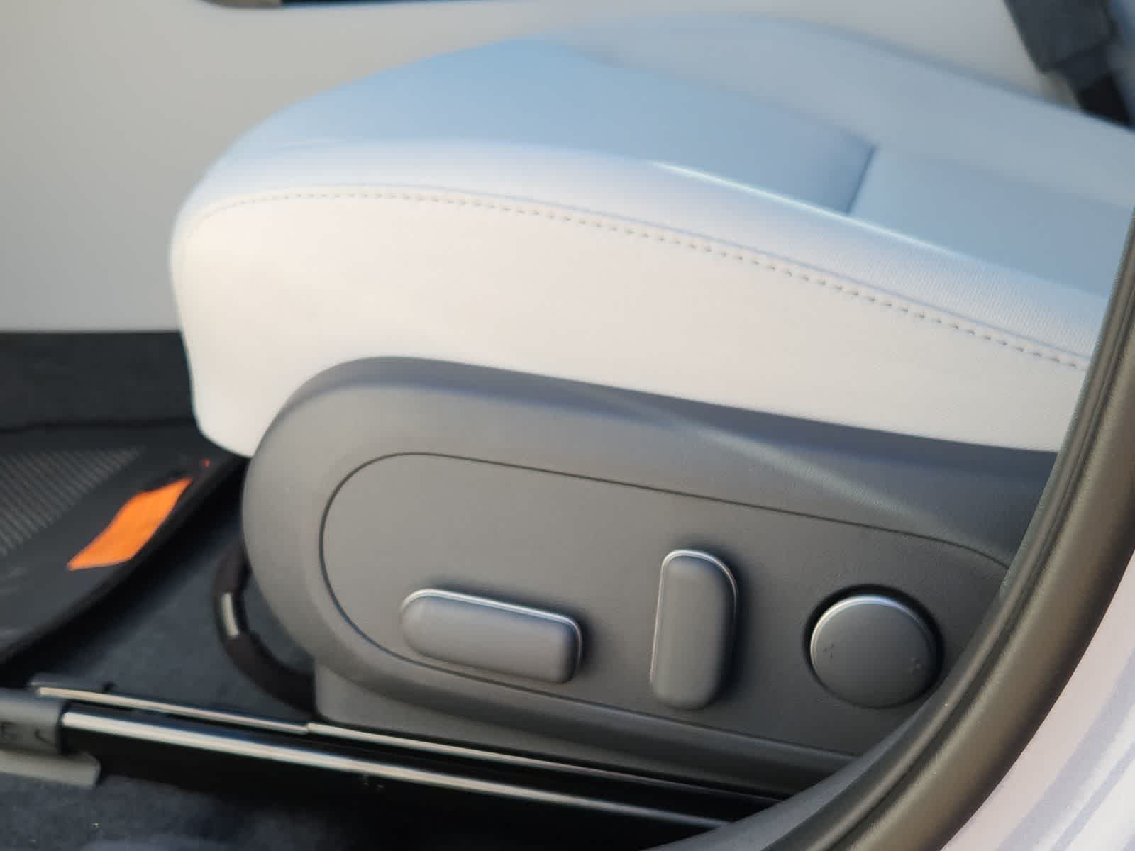 2025 Hyundai KONA ELECTRIC SEL