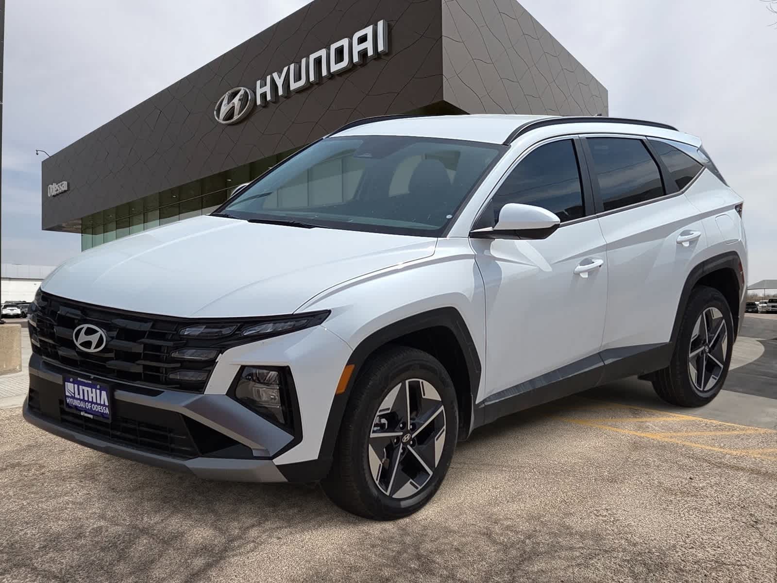 2026 Hyundai TUCSON HYBRID SEL