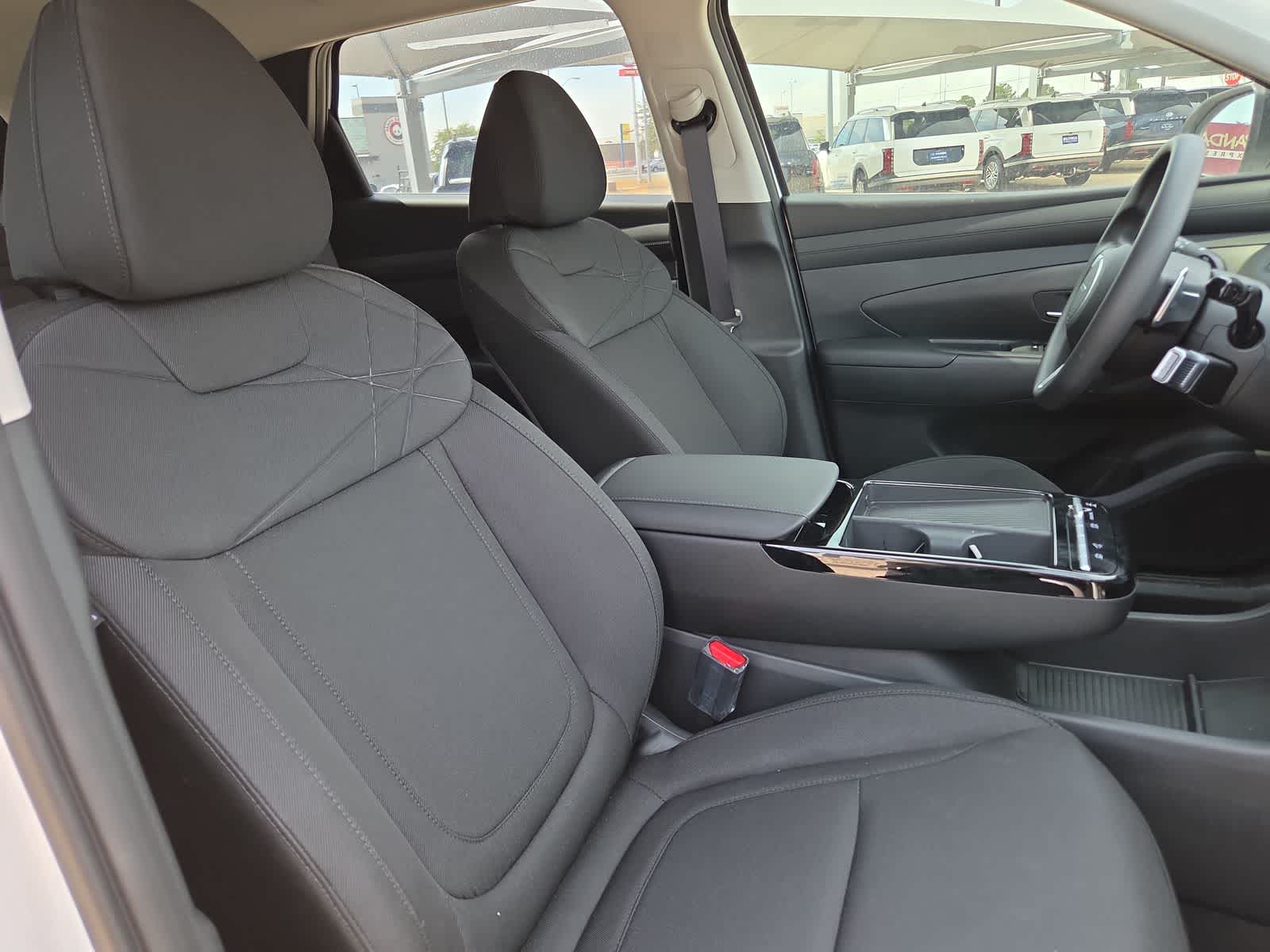 2026 Hyundai TUCSON HYBRID SEL