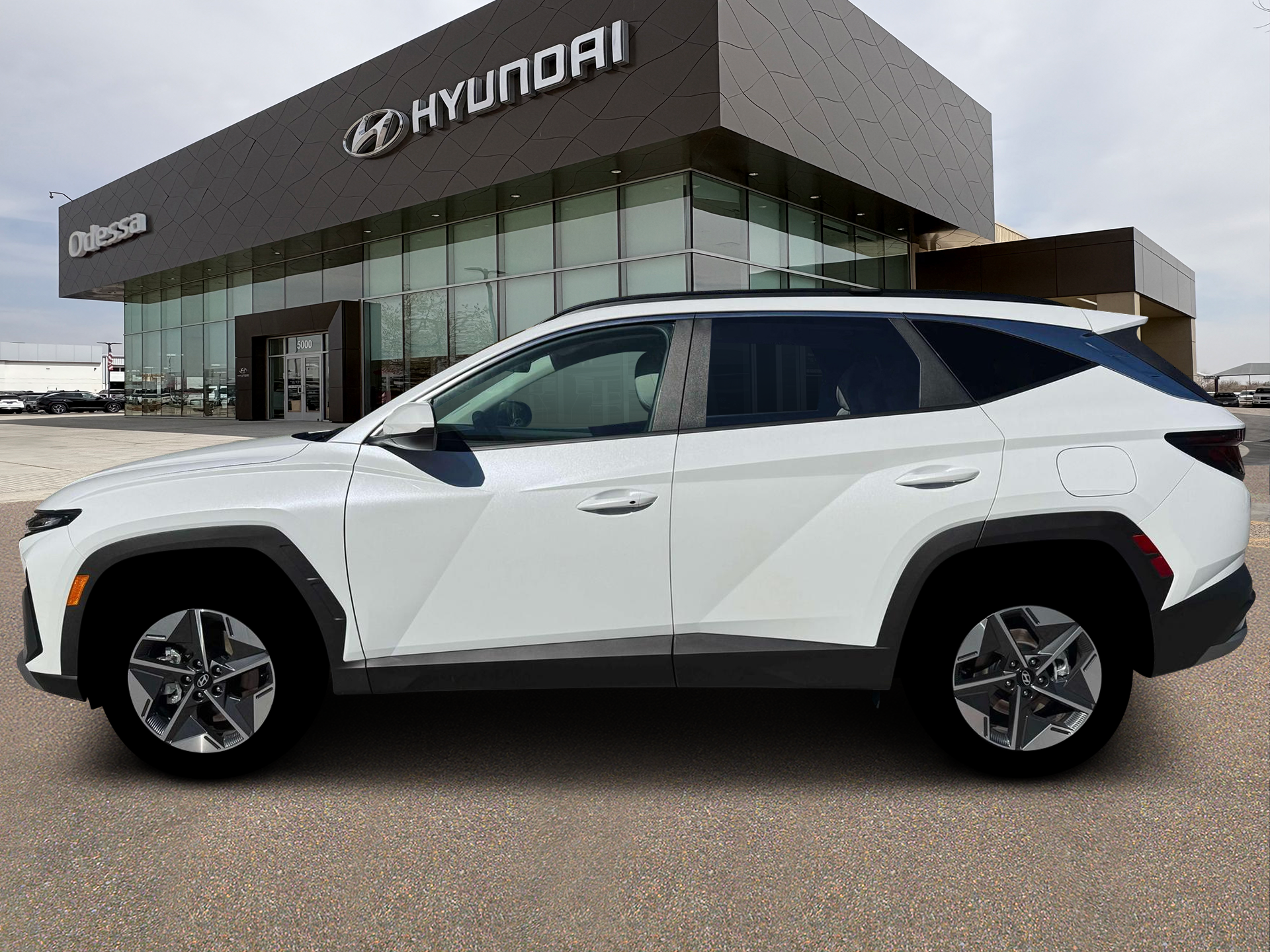 2026 Hyundai TUCSON HYBRID SEL