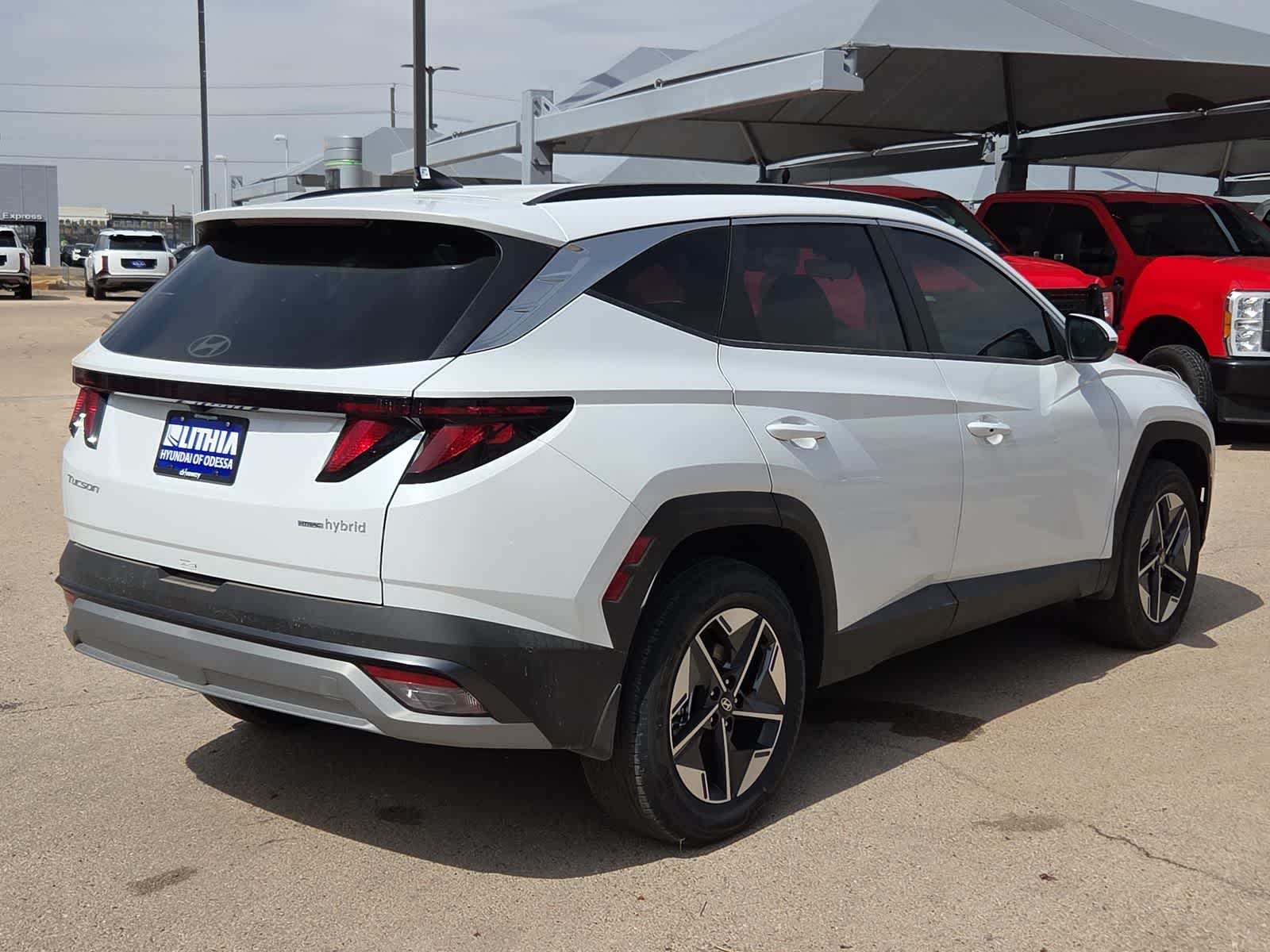 2026 Hyundai TUCSON HYBRID SEL