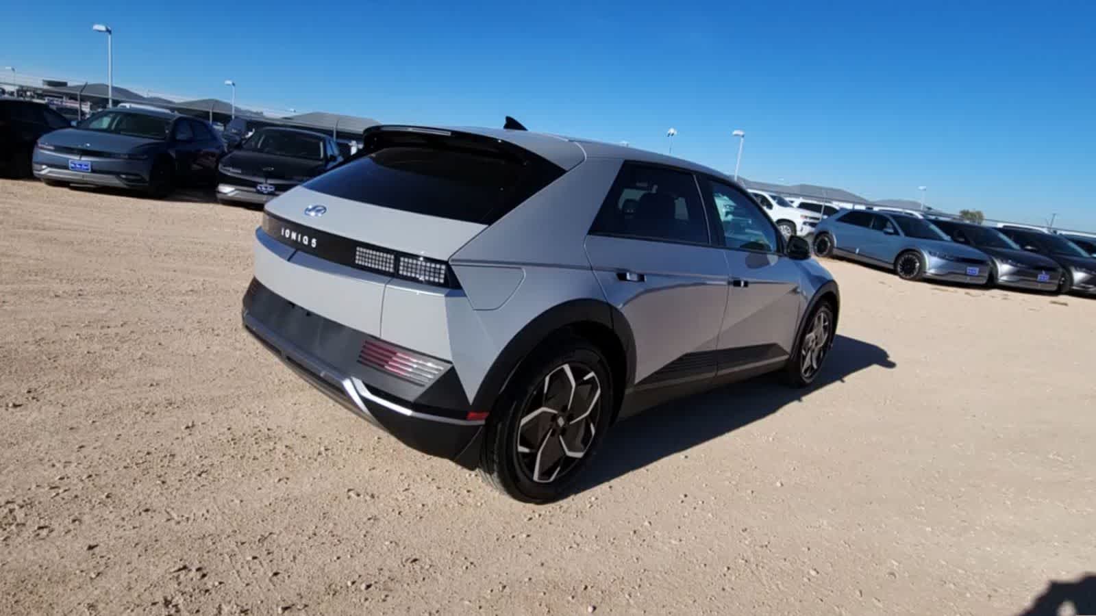 2024 Hyundai IONIQ 5 SEL