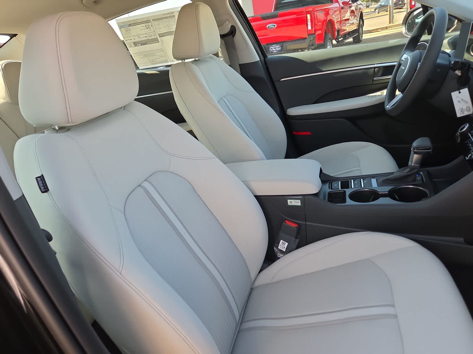 2026 Hyundai SONATA SE