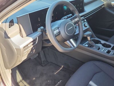 2025 Hyundai SONATA SE