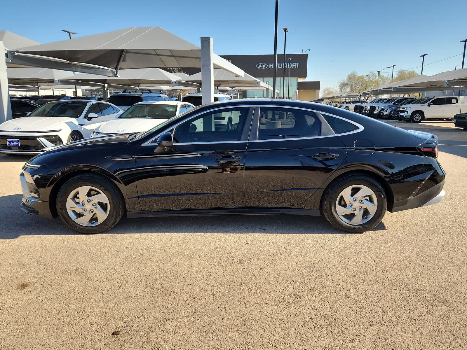 2025 Hyundai SONATA SE