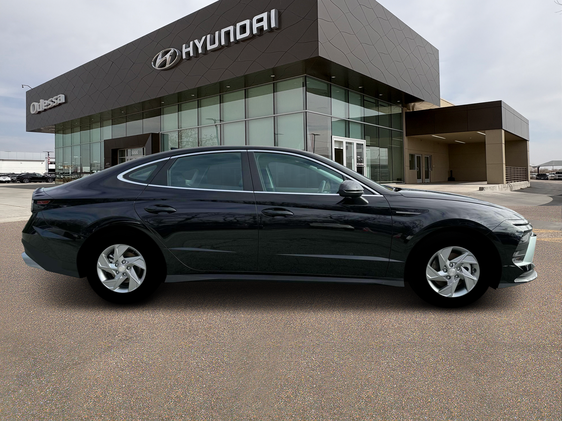 2025 Hyundai SONATA SE