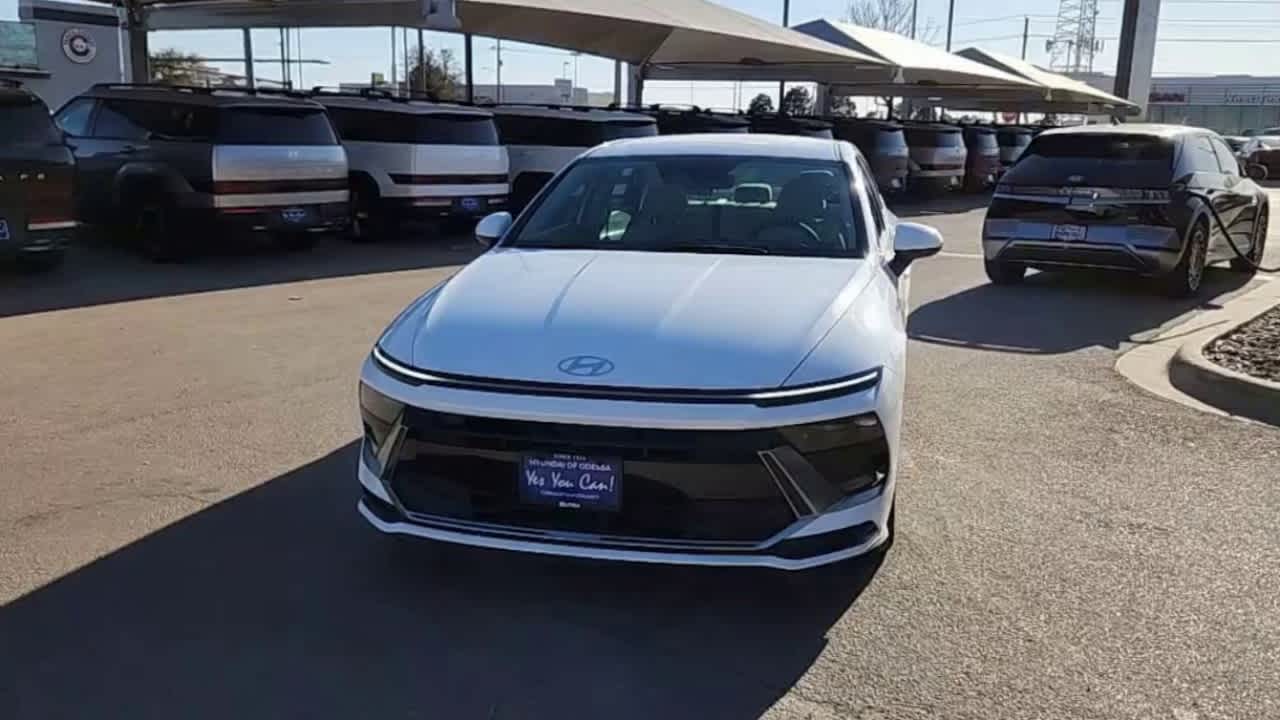 2025 Hyundai SONATA HYBRID SEL