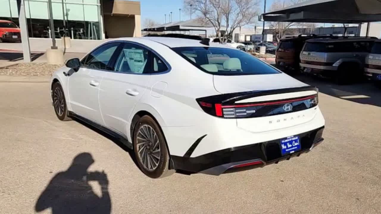 2025 Hyundai SONATA HYBRID SEL