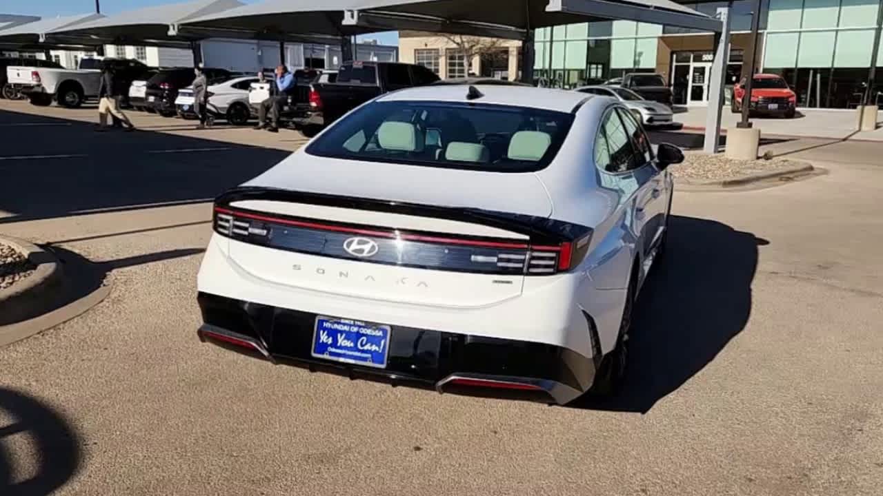 2025 Hyundai SONATA HYBRID SEL