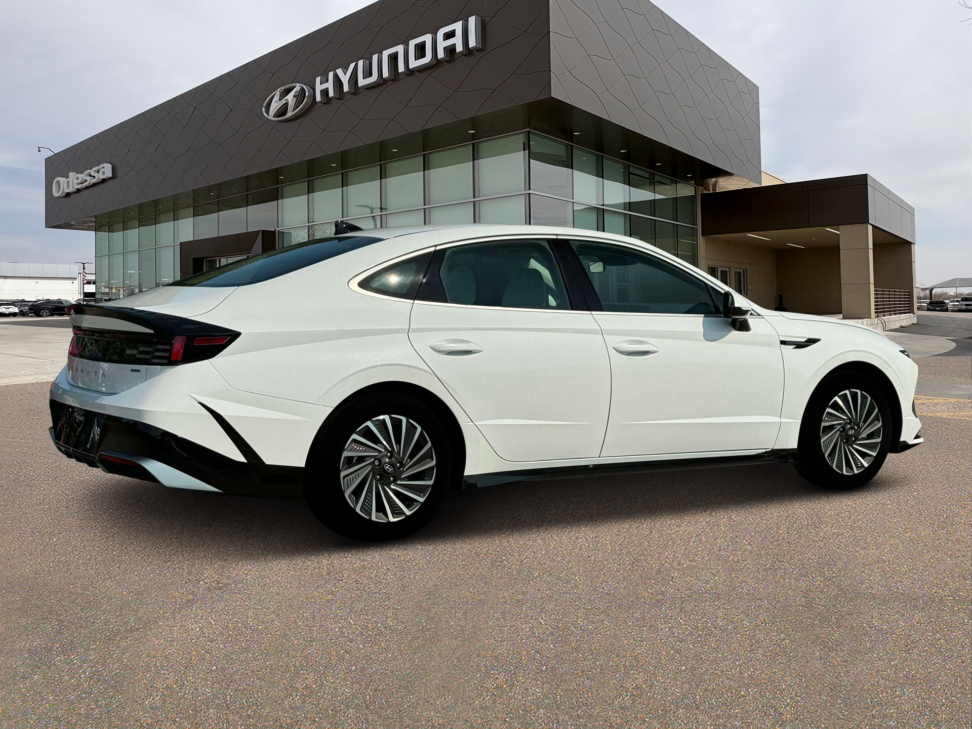 2025 Hyundai SONATA HYBRID SEL