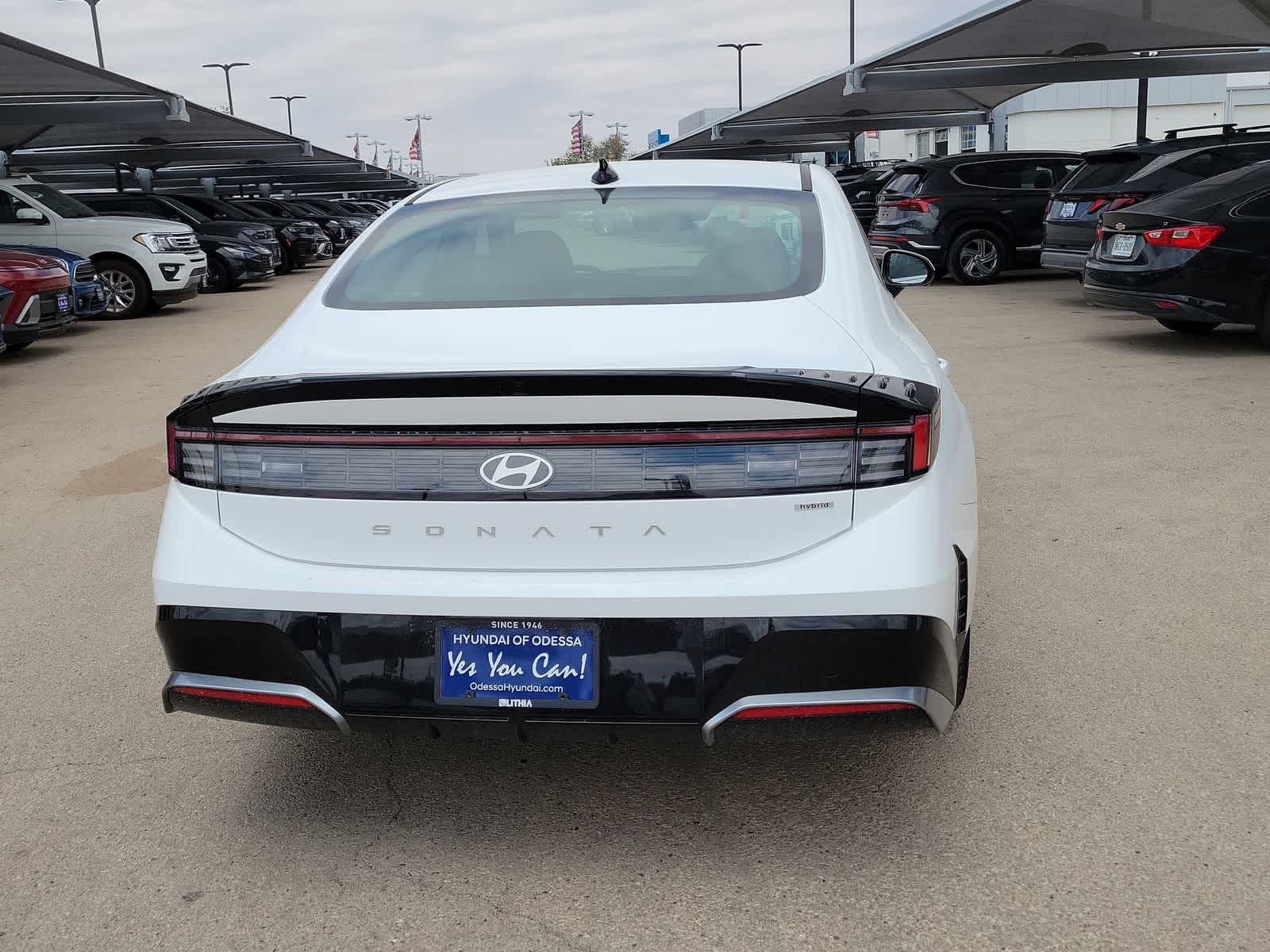 2025 Hyundai SONATA HYBRID SEL