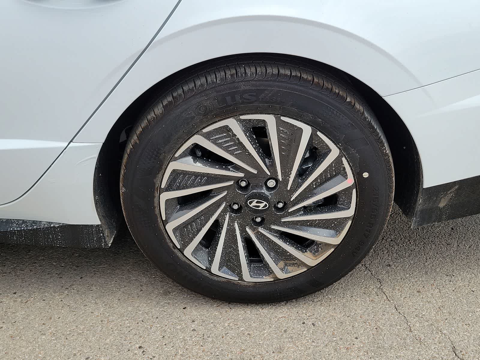 2025 Hyundai SONATA HYBRID SEL