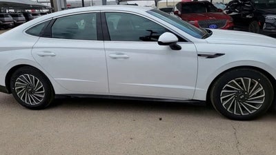2025 Hyundai SONATA HYBRID SEL