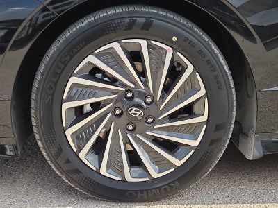 2026 Hyundai SONATA HYBRID SEL