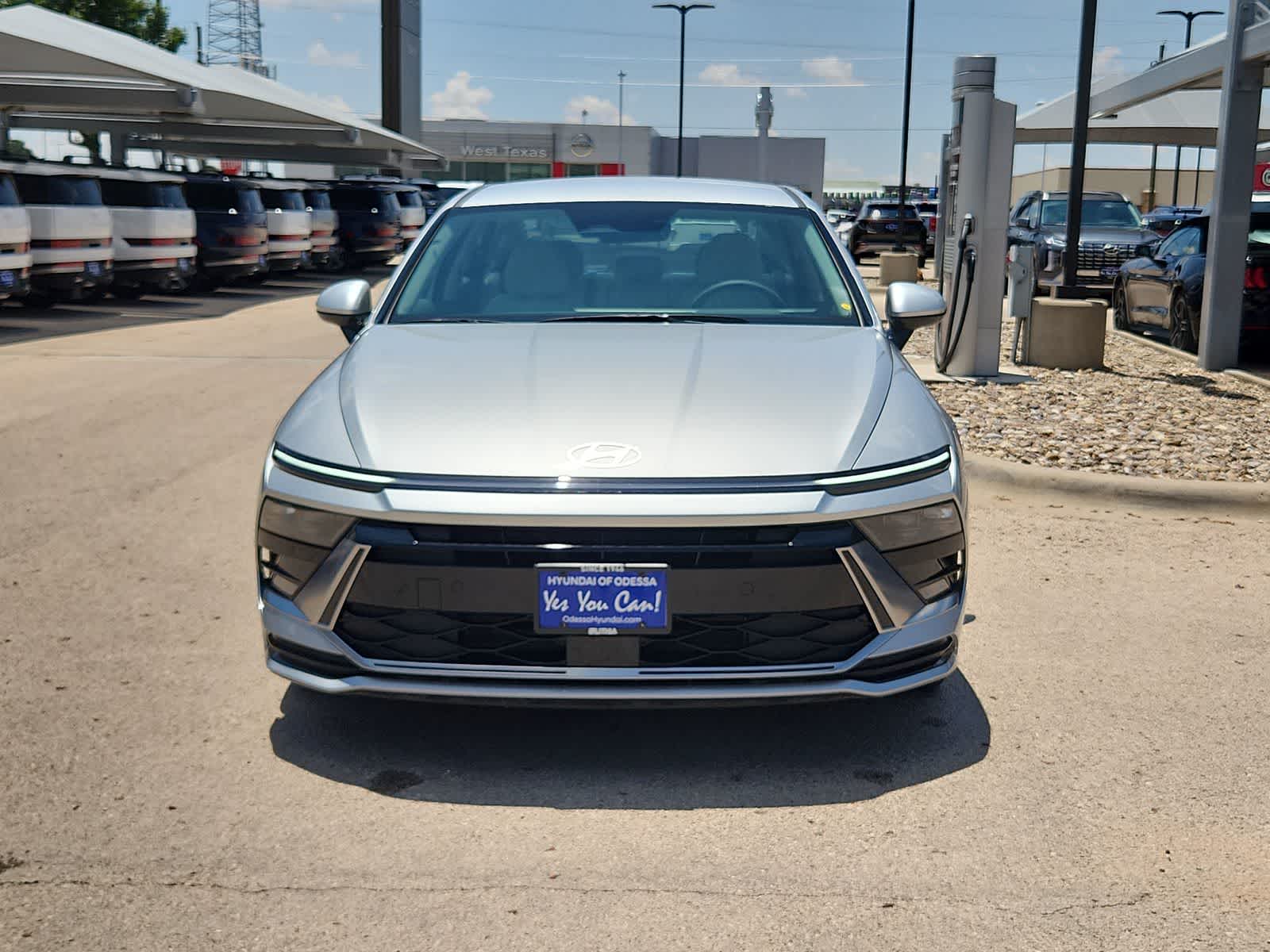 2025 Hyundai SONATA HYBRID SEL