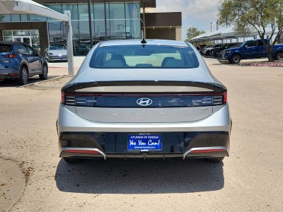 2025 Hyundai SONATA HYBRID SEL