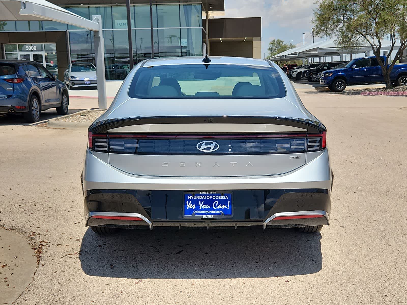 2025 Hyundai SONATA HYBRID SEL