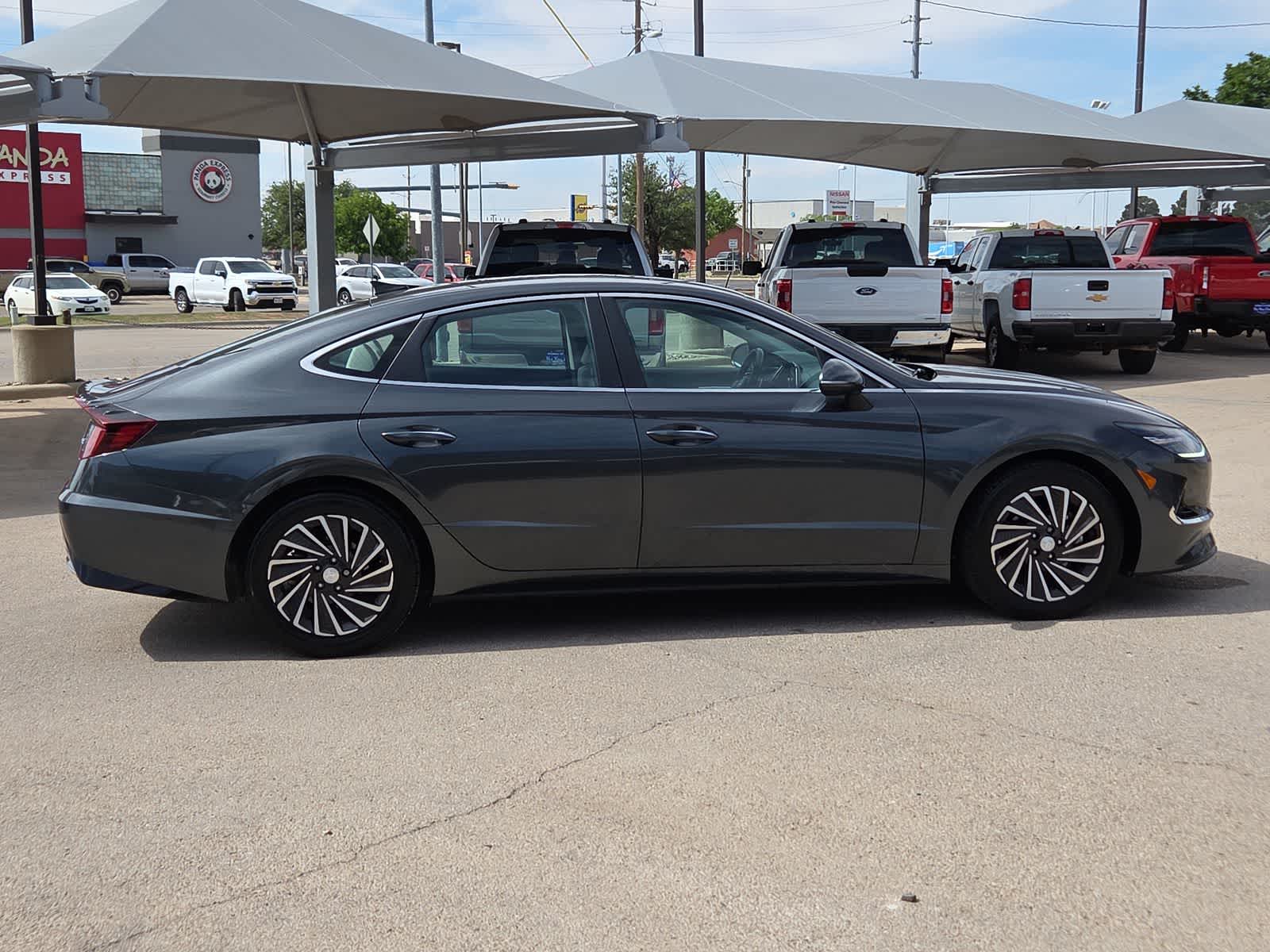 2023 Hyundai SONATA HYBRID SEL