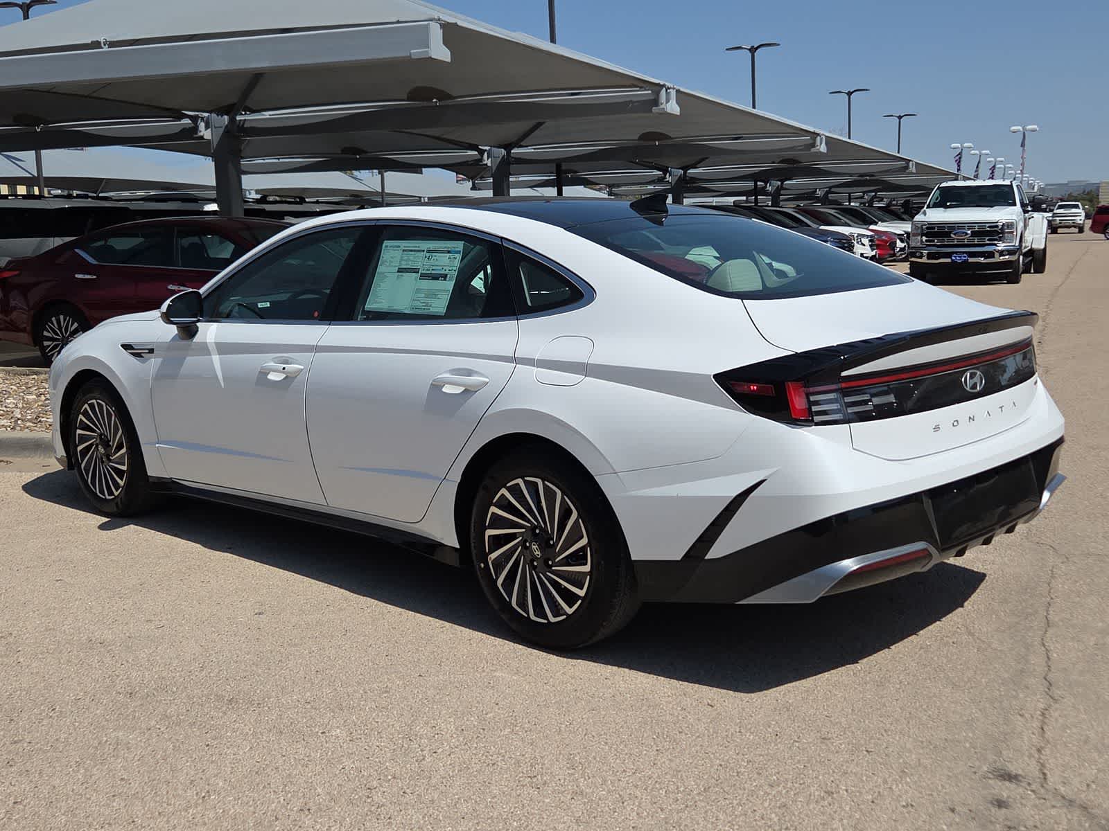 2026 Hyundai SONATA HYBRID SEL