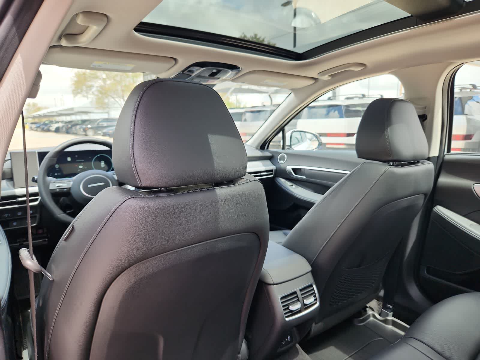 2025 Hyundai SONATA HYBRID Limited