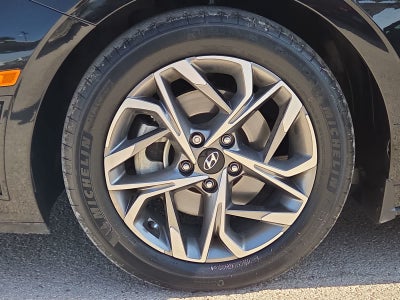 2022 Hyundai SONATA SEL