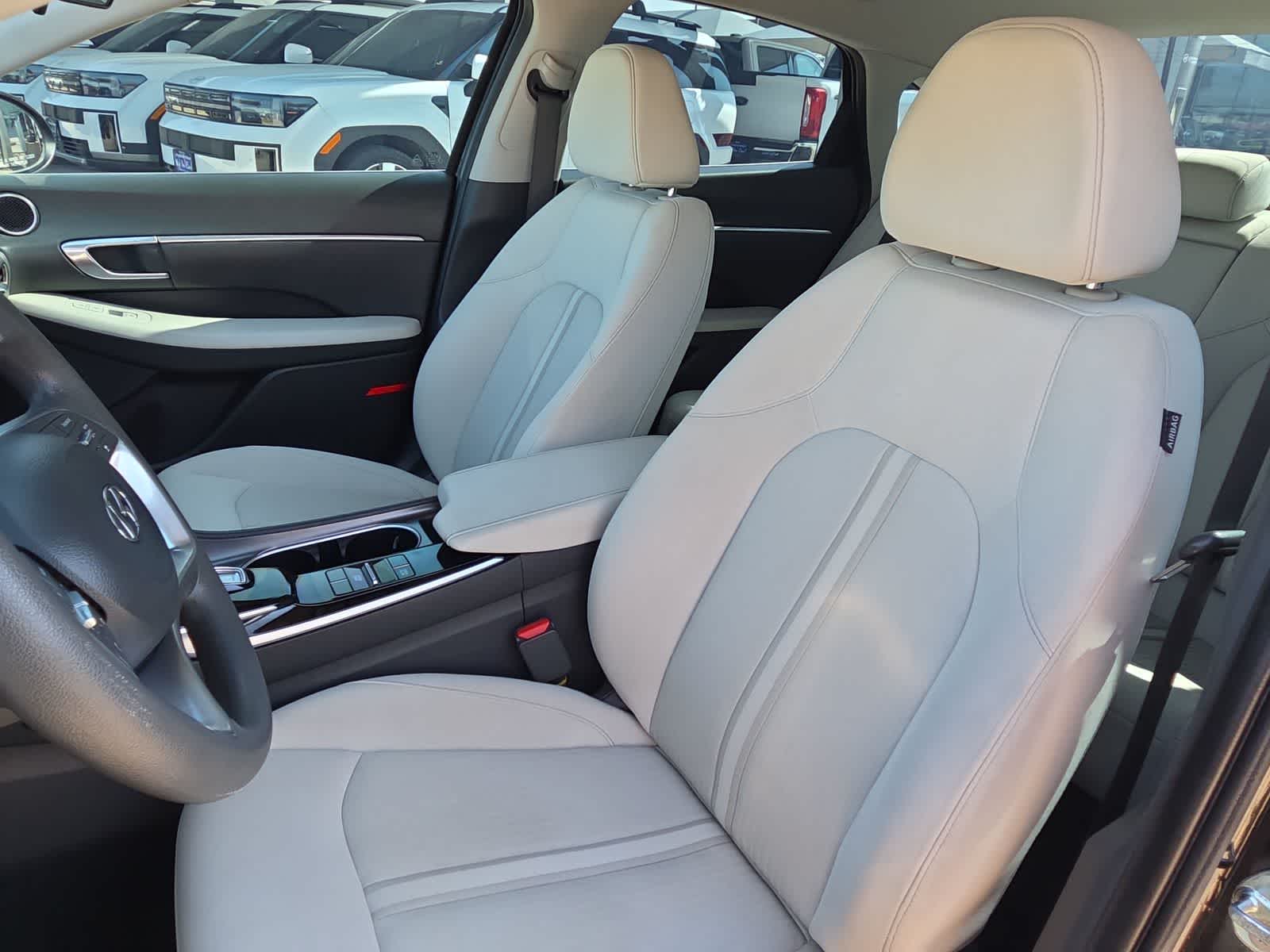 2022 Hyundai SONATA SEL