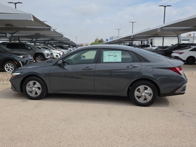 2026 Hyundai ELANTRA SE