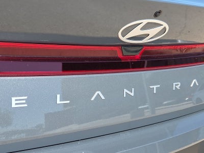 2026 Hyundai ELANTRA SE