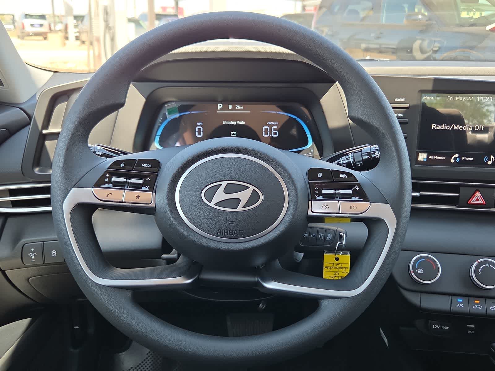 2026 Hyundai ELANTRA SE