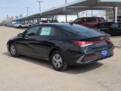 2026 Hyundai ELANTRA SE