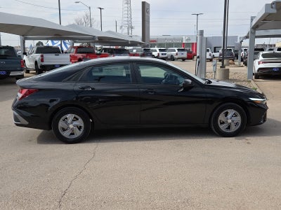 2026 Hyundai ELANTRA SE