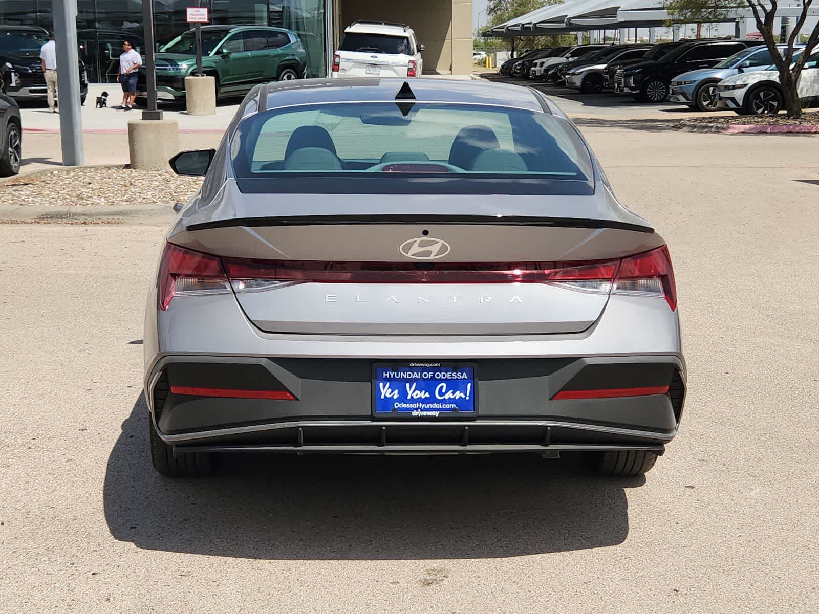 2025 Hyundai ELANTRA SEL Sport