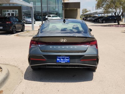 2025 Hyundai ELANTRA SEL Sport