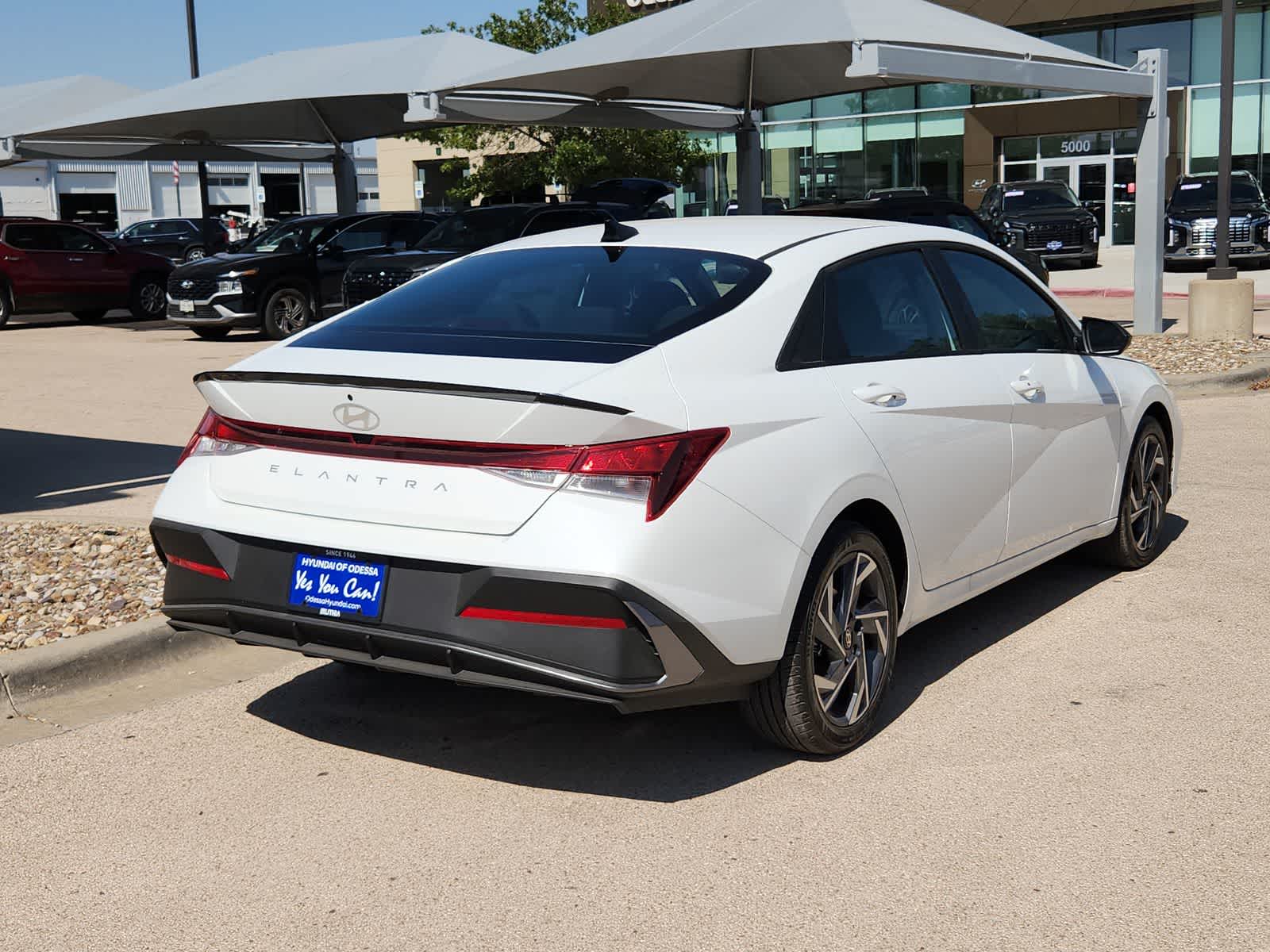 2025 Hyundai ELANTRA SEL Sport