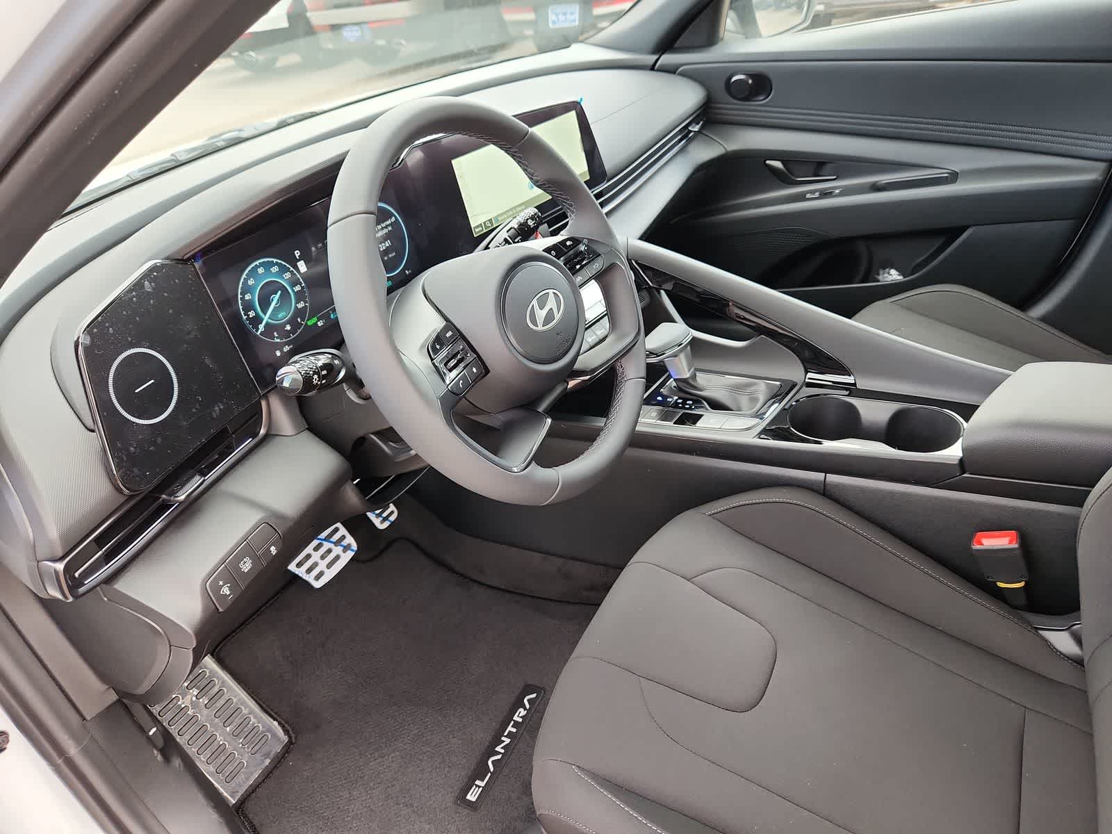 2025 Hyundai ELANTRA HYBRID SEL Sport