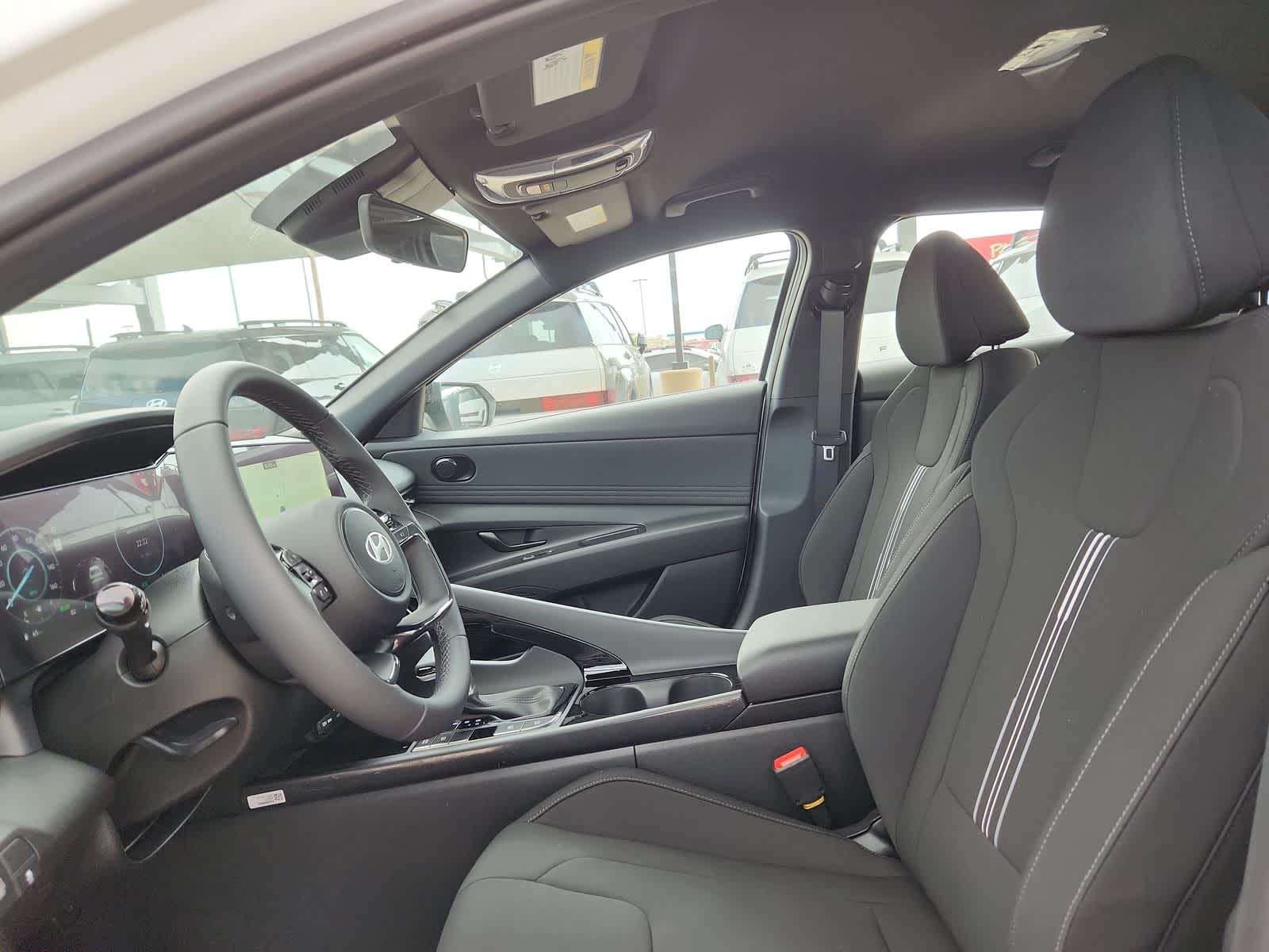 2025 Hyundai ELANTRA HYBRID SEL Sport