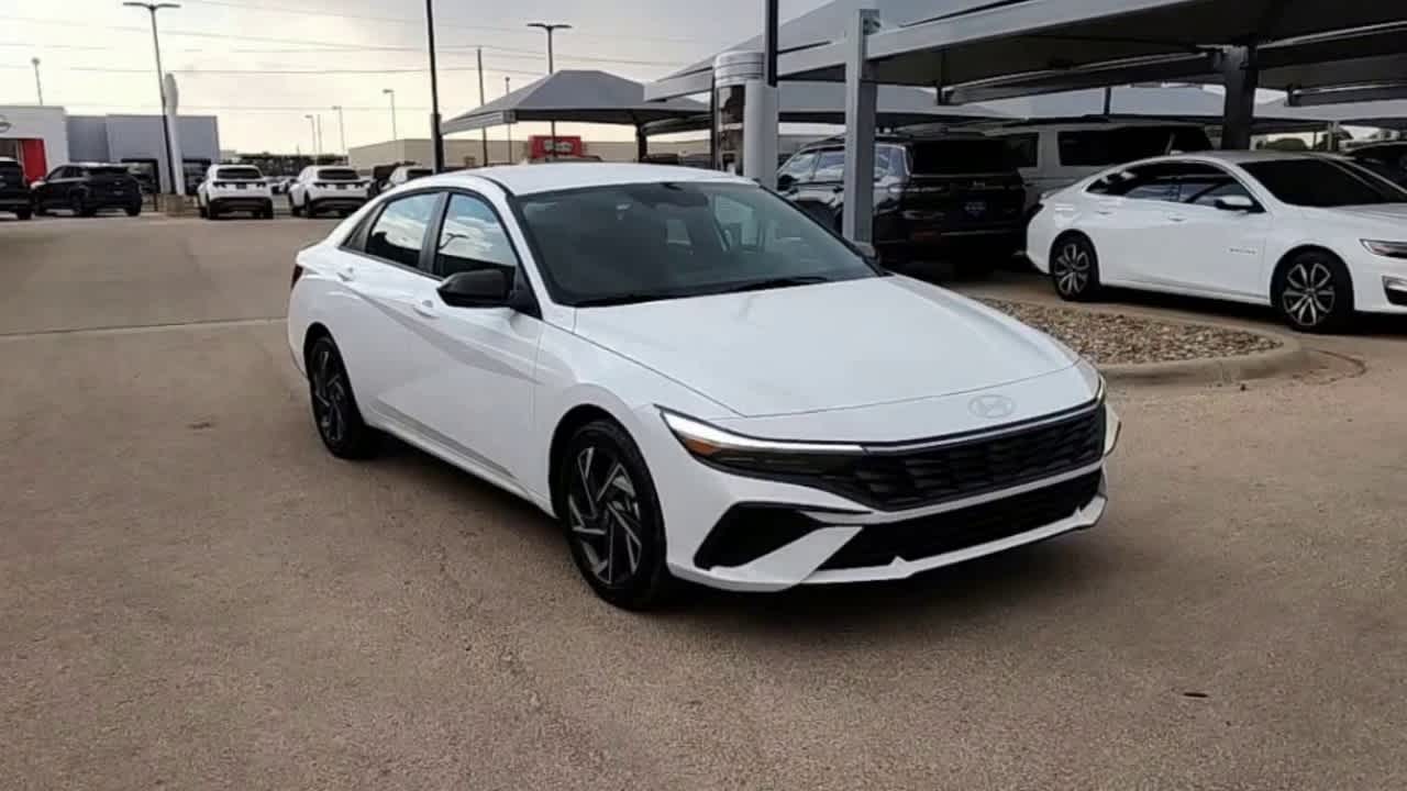 2025 Hyundai ELANTRA HYBRID SEL Sport