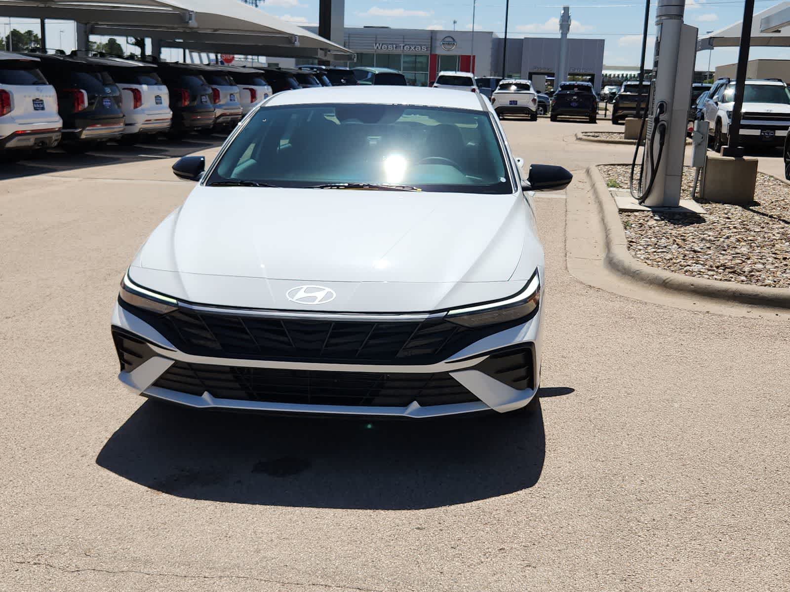 2025 Hyundai ELANTRA HYBRID SEL Sport