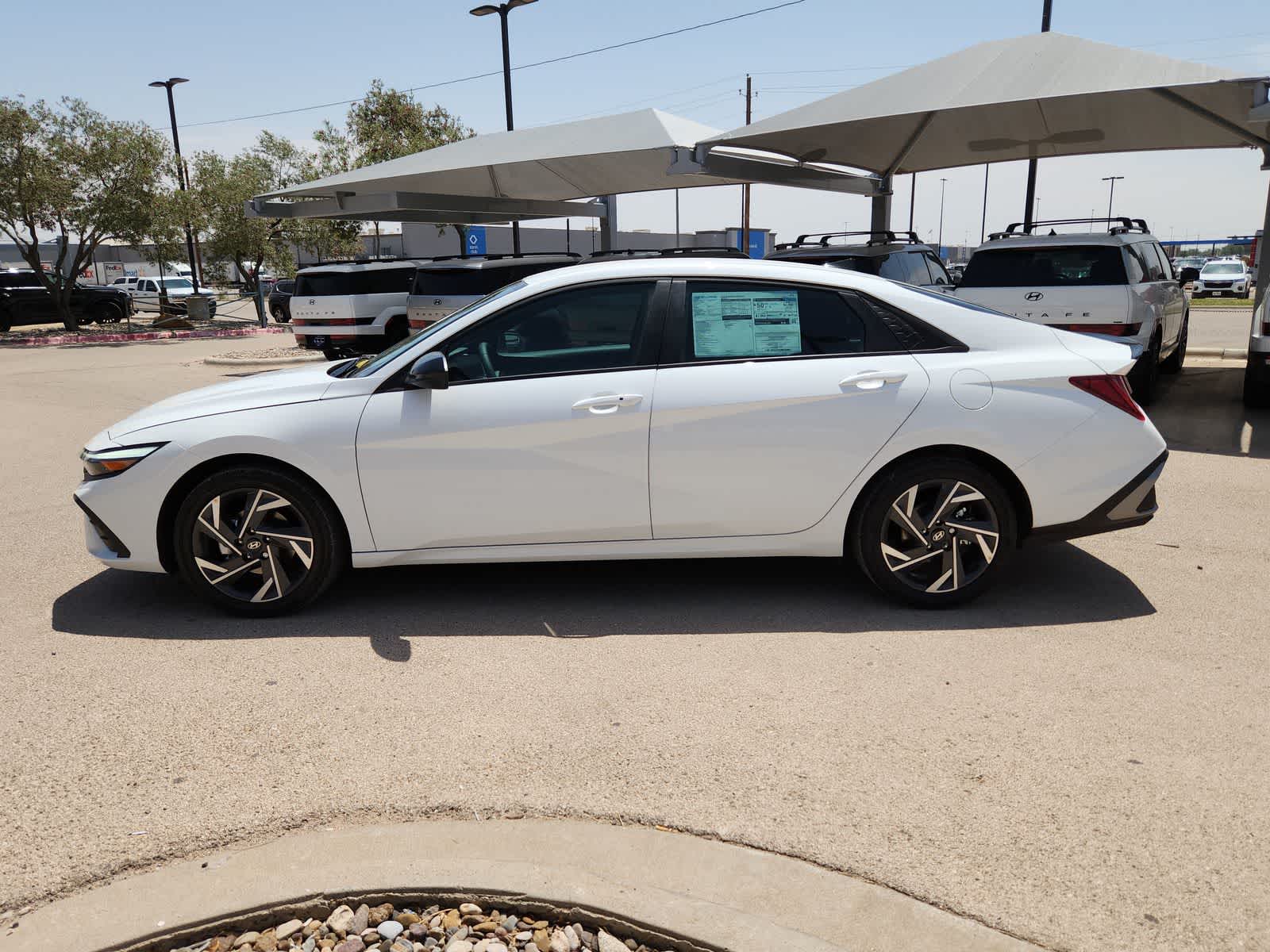 2025 Hyundai ELANTRA HYBRID SEL Sport