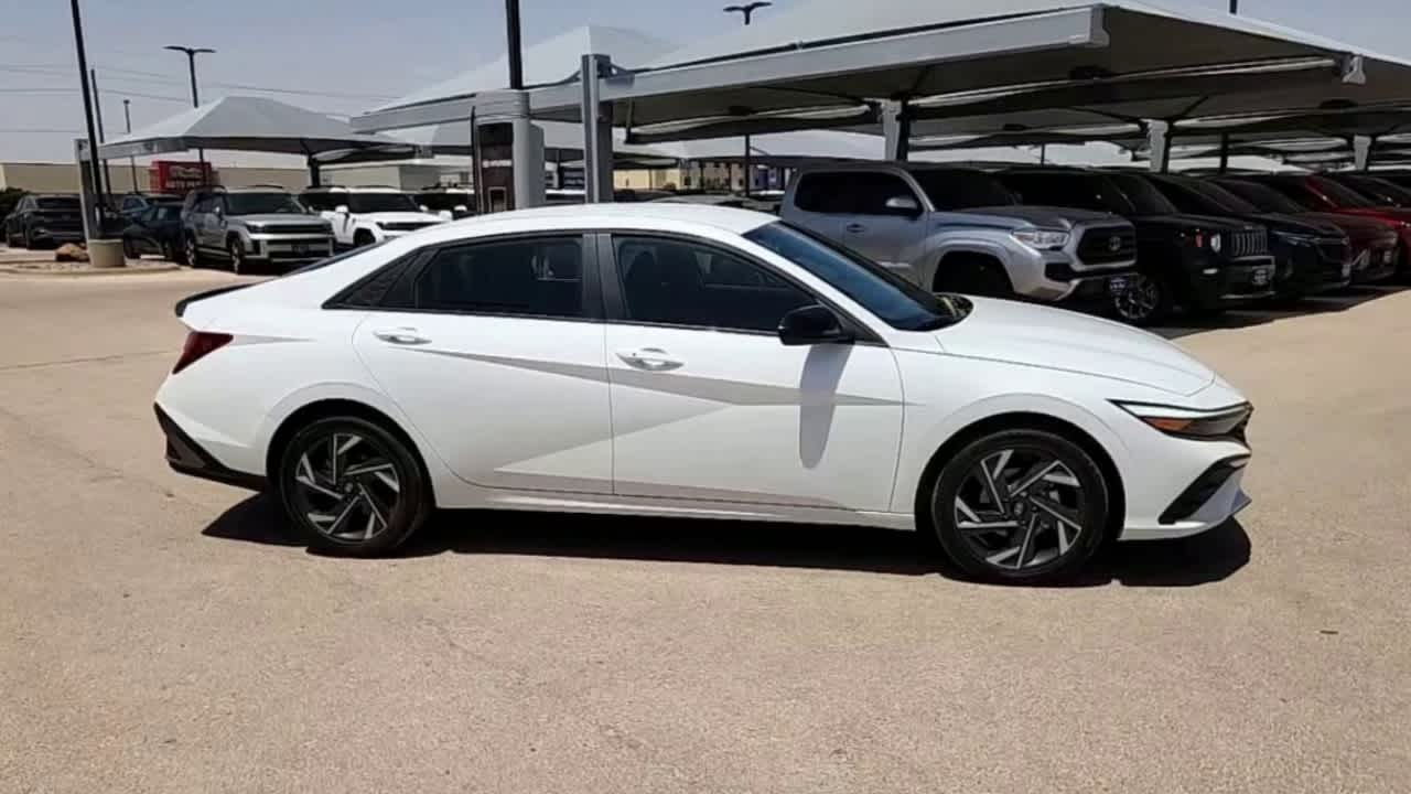 2025 Hyundai ELANTRA HYBRID SEL Sport