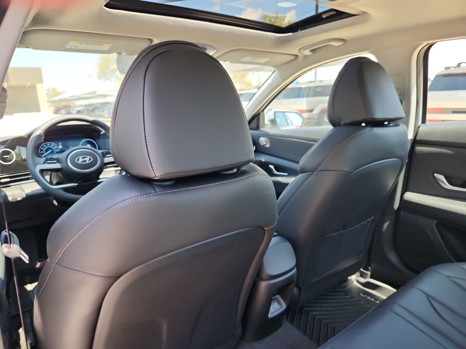 2025 Hyundai ELANTRA HYBRID Limited