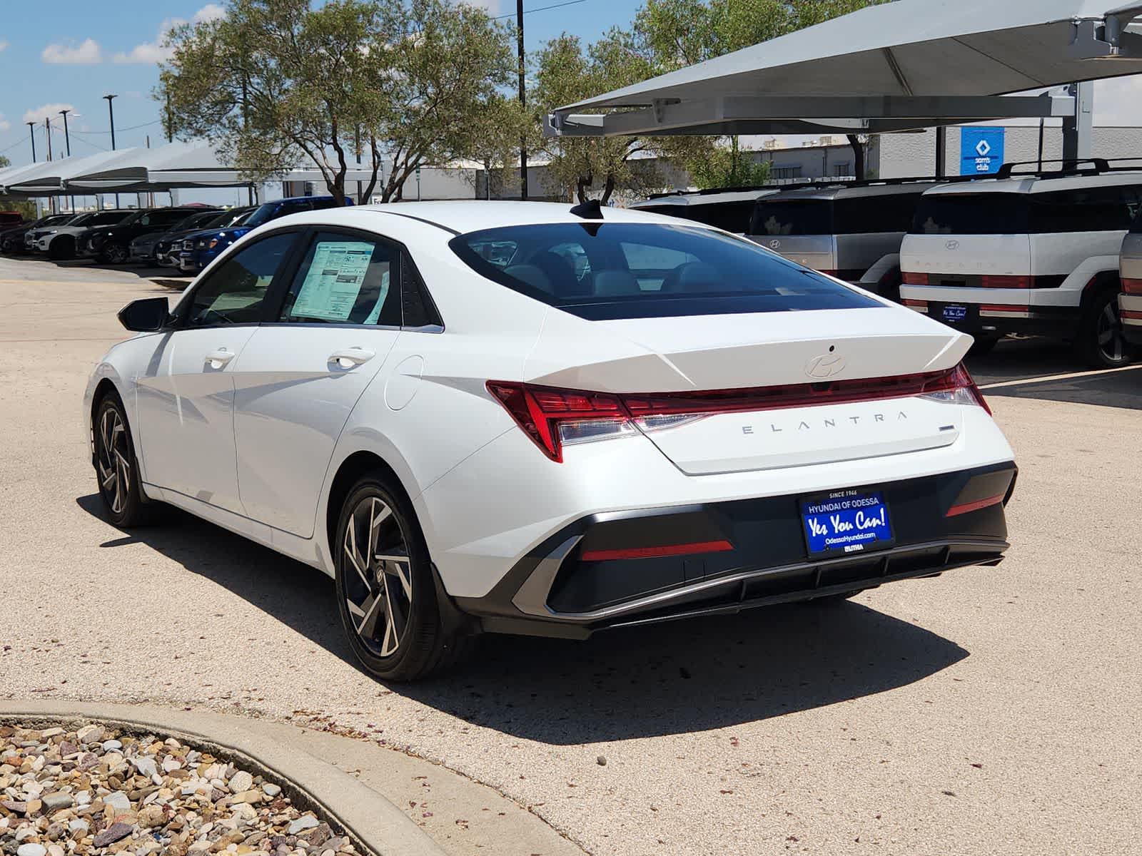 2025 Hyundai ELANTRA HYBRID Limited