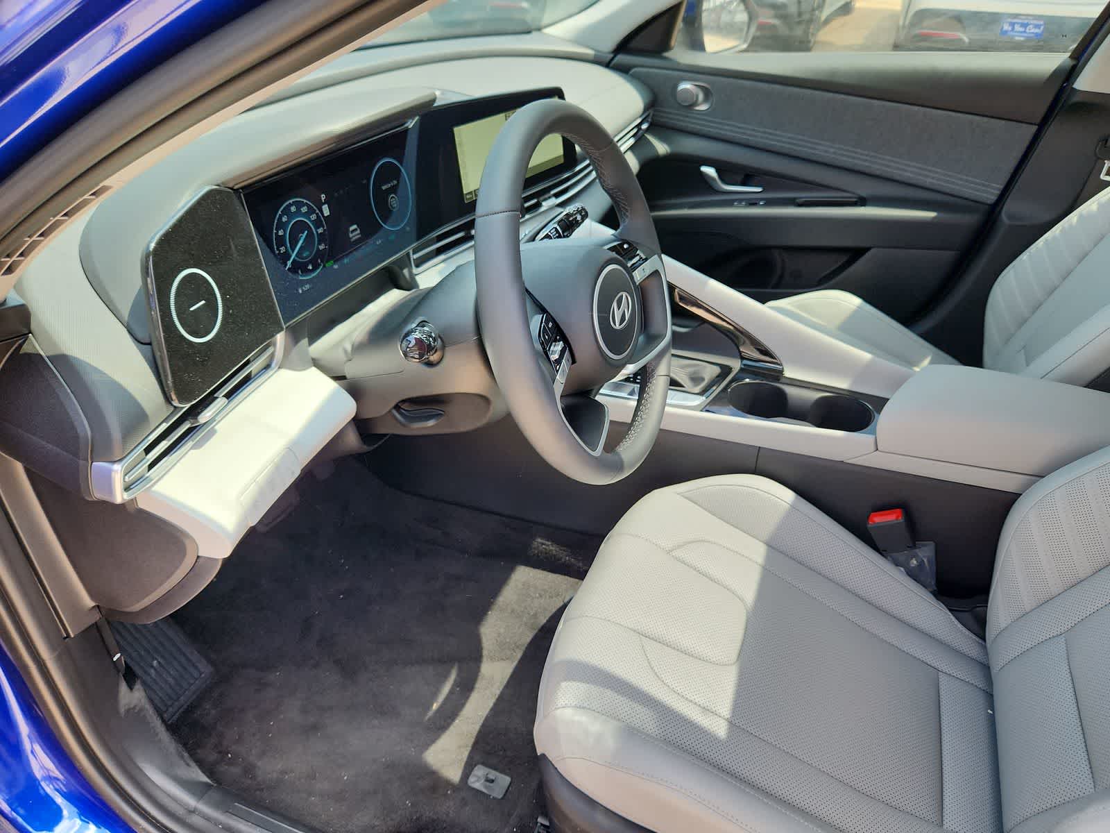 2025 Hyundai ELANTRA HYBRID Limited