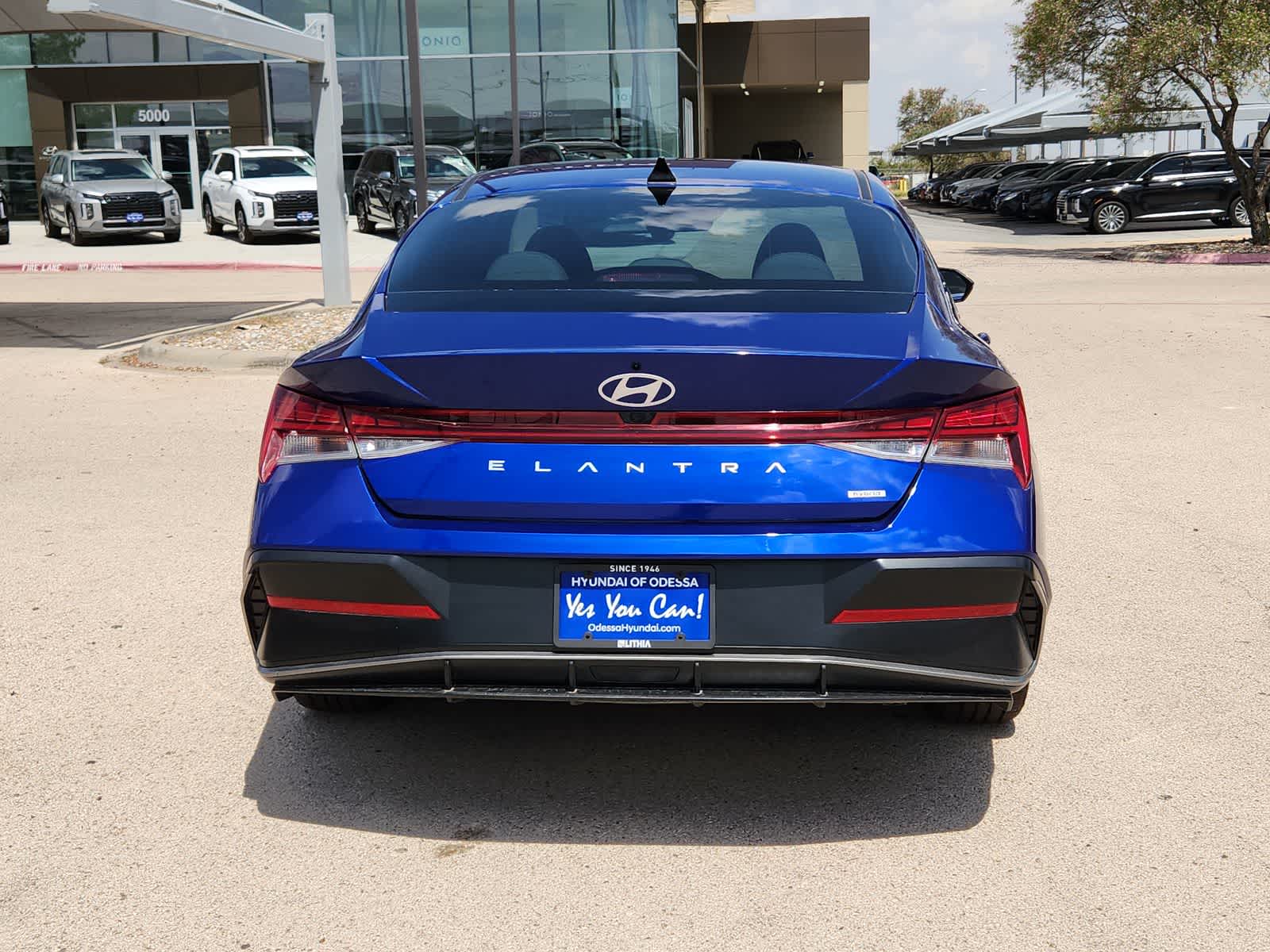 2025 Hyundai ELANTRA HYBRID Limited