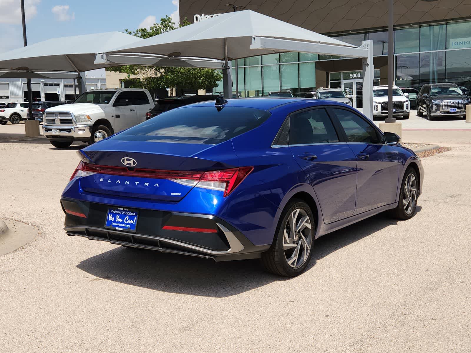 2025 Hyundai ELANTRA HYBRID Limited