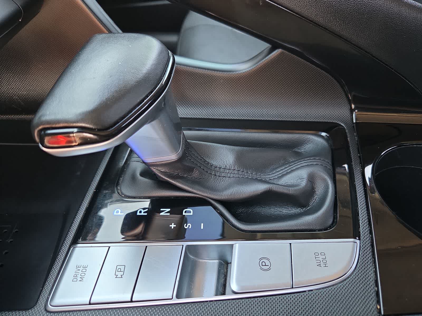 2021 Hyundai ELANTRA Limited