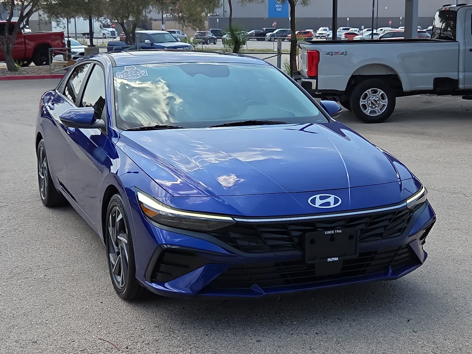 2025 Hyundai ELANTRA Limited